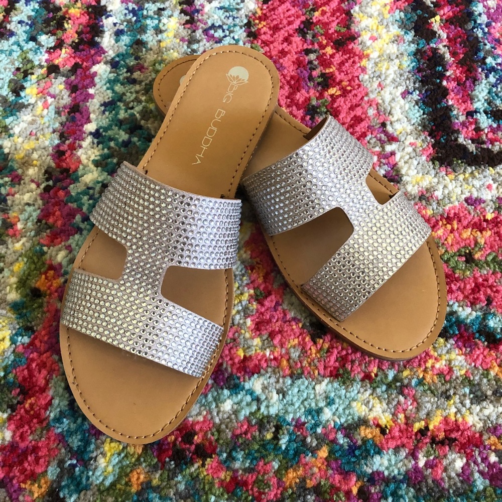 NEW never worn beaded fashion sandal